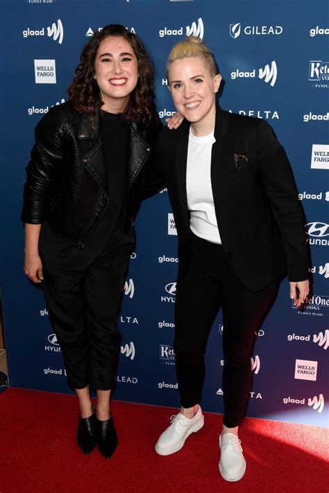 hannah hart and ella mielniczenko